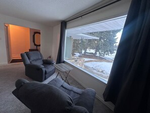 Interior - Bright Private Room in Safe Area – 10 Min Walk to Shops & Transit - Room No.3 (Edmonton)