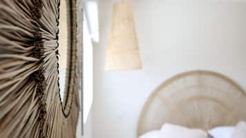 StrykjÀrn/strykbrÀda, gratis wi-fi och sÀngklÀder