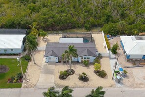 Exterior - Beach house with POOL and fenced in yard (Fort Myers Beach)