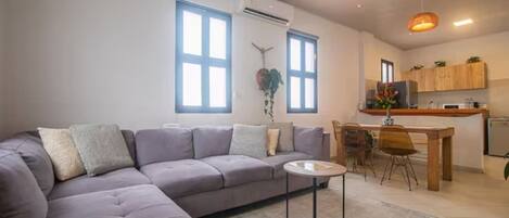 Fernseher, Stereoanlage