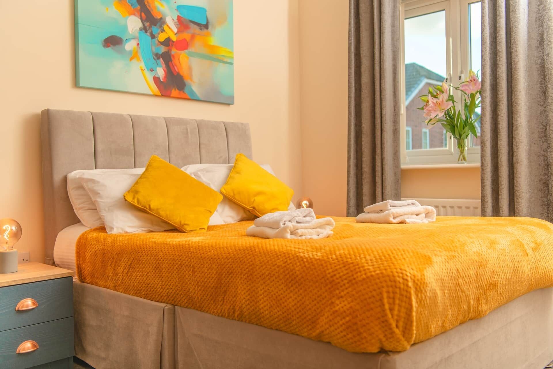 Tabla de planchar con plancha, wifi y ropa de cama 