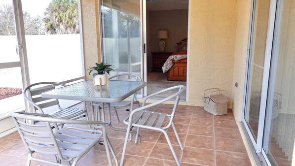 Outdoor dining