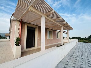 Exterior - As at home (Sicilia)