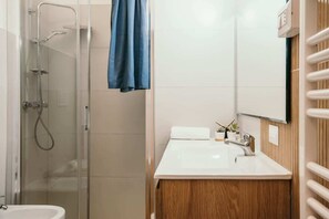 Shower, hair dryer - Leonardo's Chamber - Casa de Amicis (Milano)