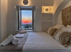 Iron/ironing board, WiFi, bed sheets - Farous Seaside Sunset Villa II (Antiparos)