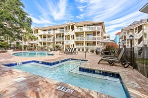 Pool - Walk to Boardwalk + SkyWheel | Central Location (Myrtle Beach)