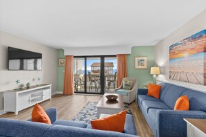 TV - Walk to Boardwalk + SkyWheel | Central Location (Myrtle Beach)