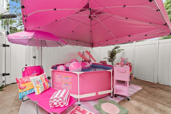 Children’s area - FIFA World Cup Philly Stay - Pink Mini Unit With Pool (Philadelphia)
