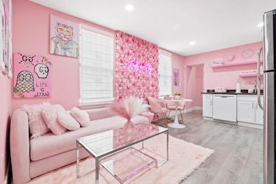 Pretty & Pink Mini Unit