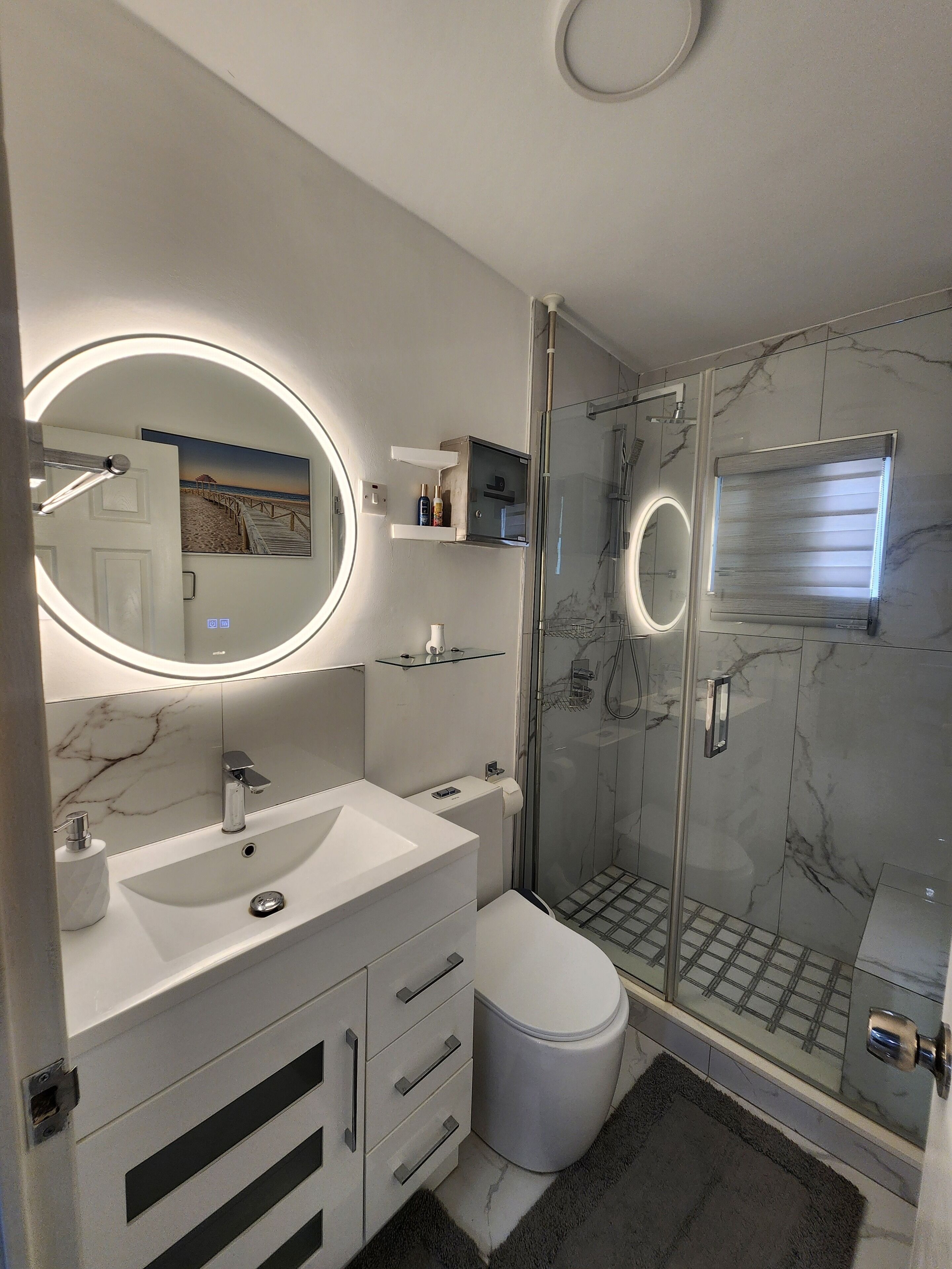 House | Bathroom