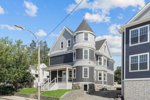 Exterior - Enjoyable 3-bedroom condo with AC in vibrant Boston (Boston)