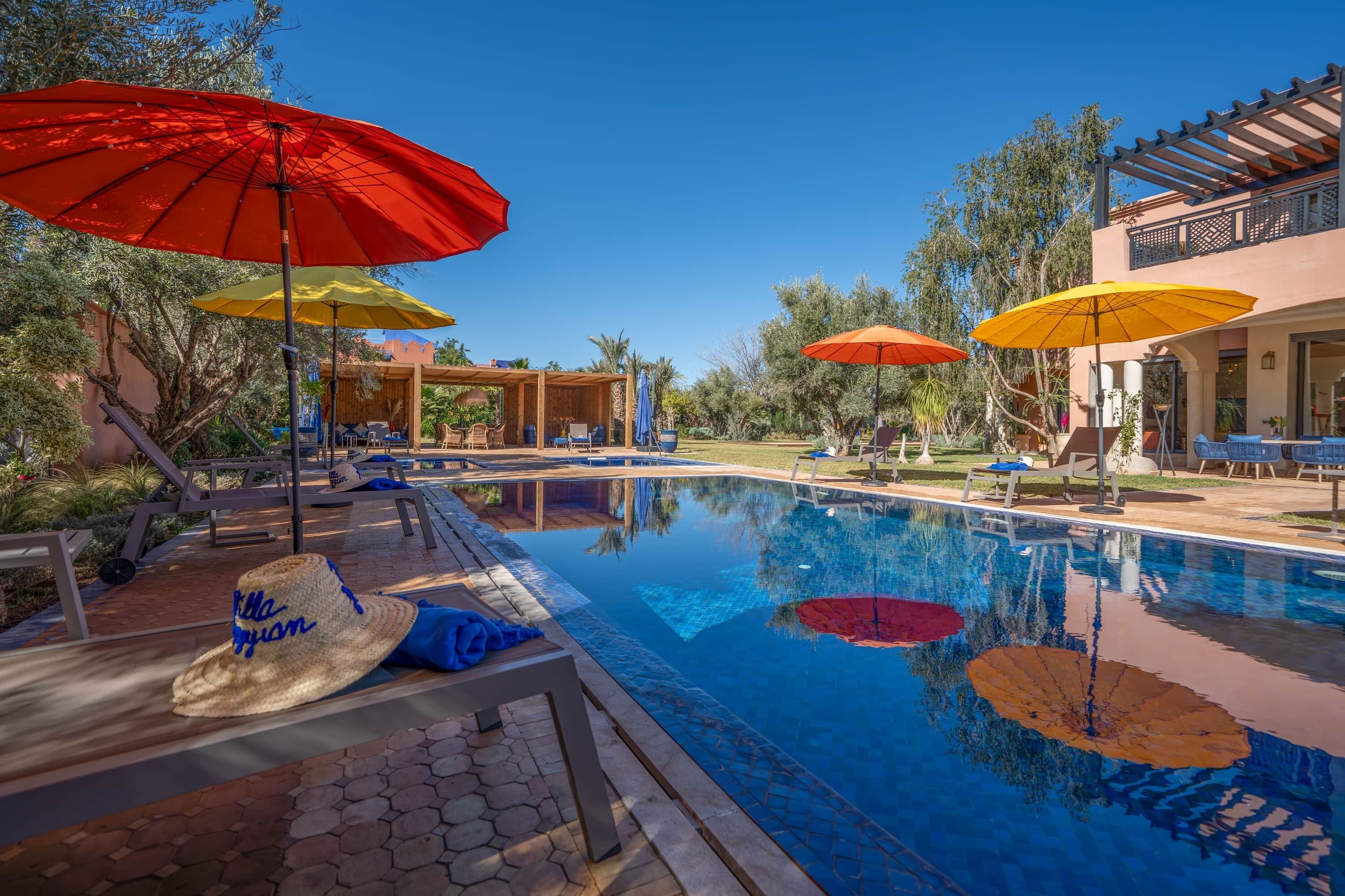 Piscine extérieure, piscine chauffée