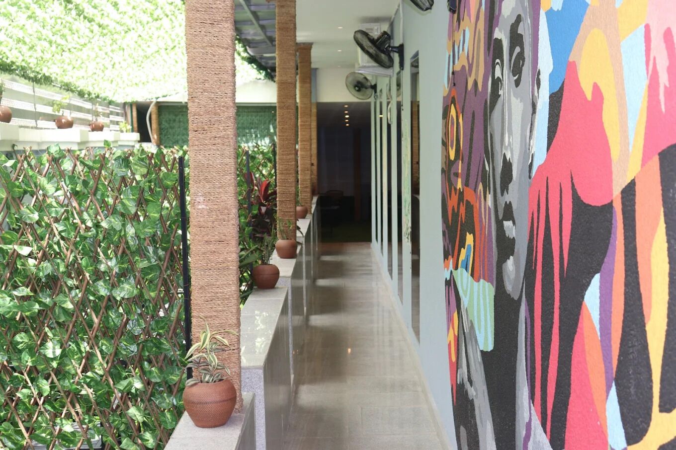 المنطقة المحيطة بالمنشأة