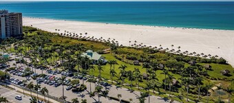 2-bedroom 1-Bath apartment
0.7 mile walk to the beach  
Marco Island, FL