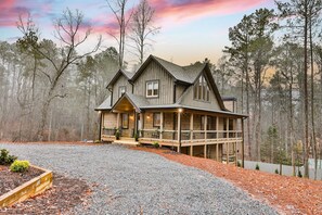 Exterior - The Cypress Lodge in Ellijay (Ellijay)