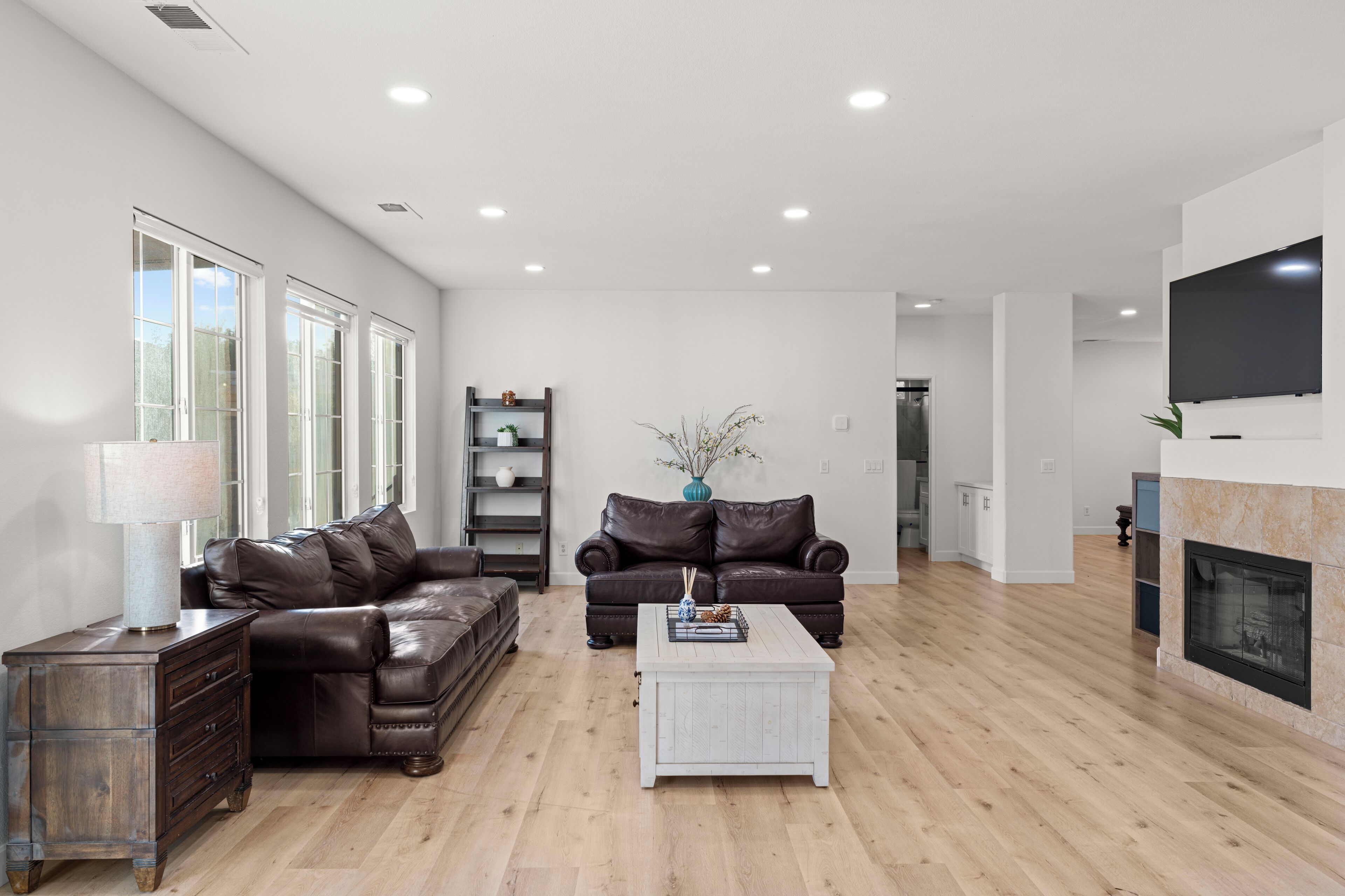 Luxury Designer 6br Estate - Pool & 3-car Garage - ランチョクカモンガ, CA