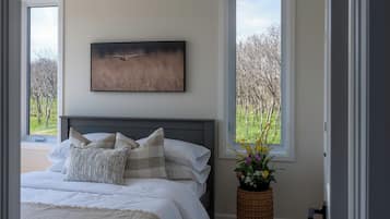 4 chambres, bureau, Wi-Fi gratuit, draps fournis