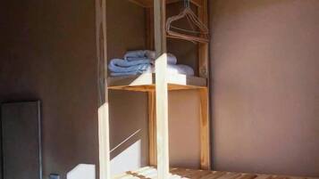 Tremannsrom – deluxe, fjellutsikt | Sengetøy av topp kvalitet, dundyner og blendingsgardiner