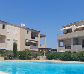 Pool - Villa club 52m2 Condominium swimming pool Private parking (Le Beausset)