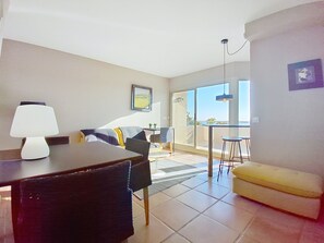 Living area - Breathtaking panoramic sea view - Exceptional 2P at Le Grand Duc (Mandelieu-la-Napoule)