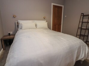 2 bedrooms, individually decorated, individually furnished, free WiFi - Seaside Serenity (Lytham St. Anne's)