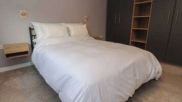 2 bedrooms, individually decorated, individually furnished, free WiFi