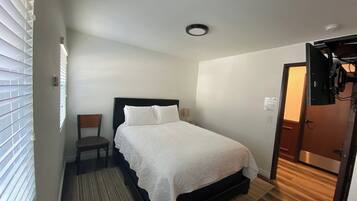 Basic Single Room | Seterika/papan seterika, Wi-fi percuma