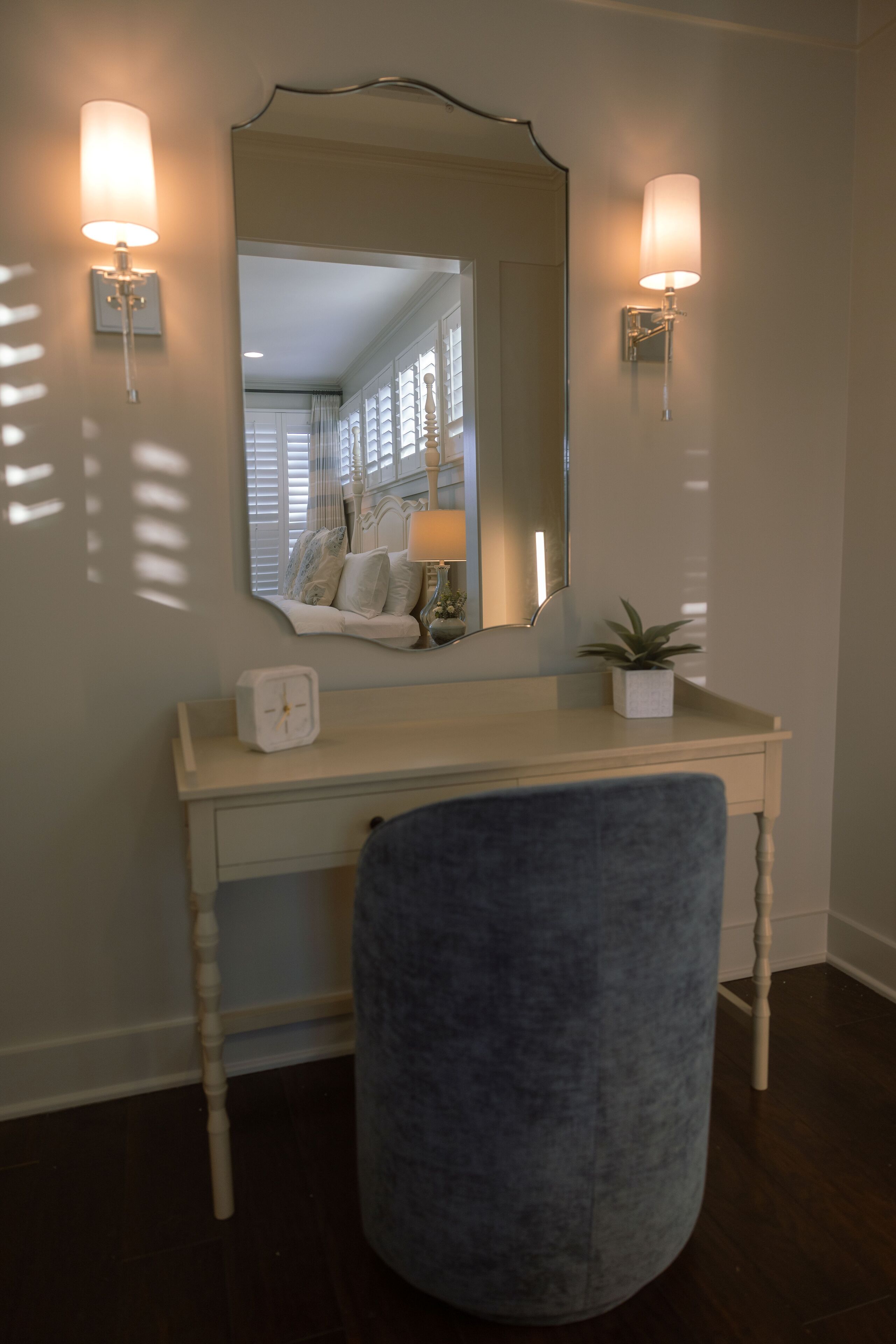 المنشأة من الداخل