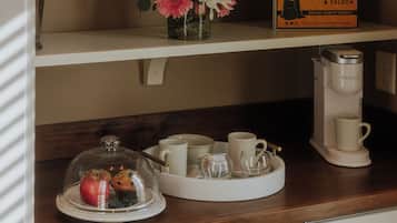 Standard Suite | In-room safe, blackout drapes, iron/ironing board, free WiFi