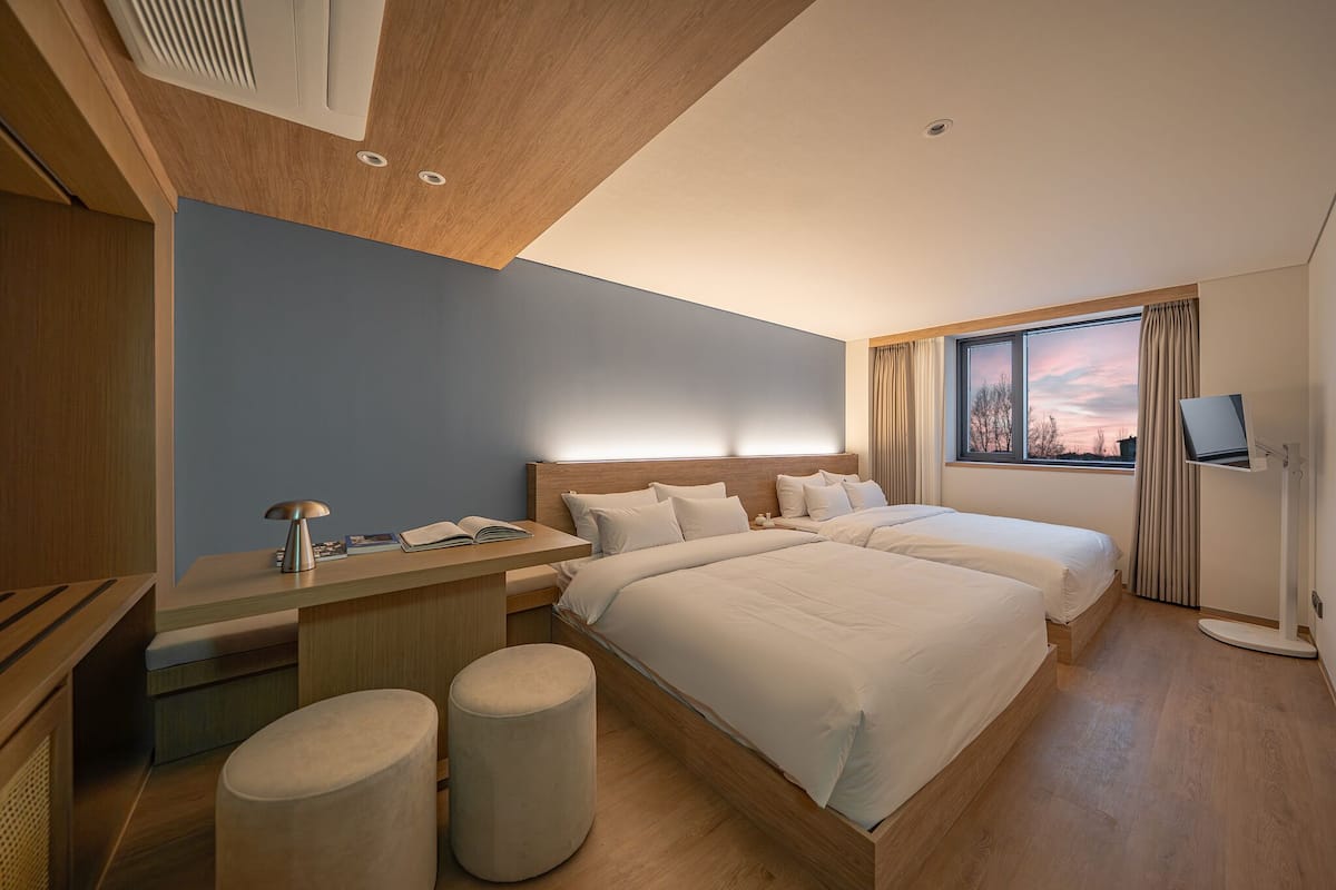 Premier Twin Room, Non Smoking