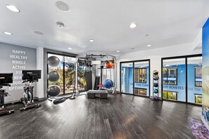 Fitness facility - SDs most Amenity-Rich Apartments! Resort-Style 2BR (San Diego)