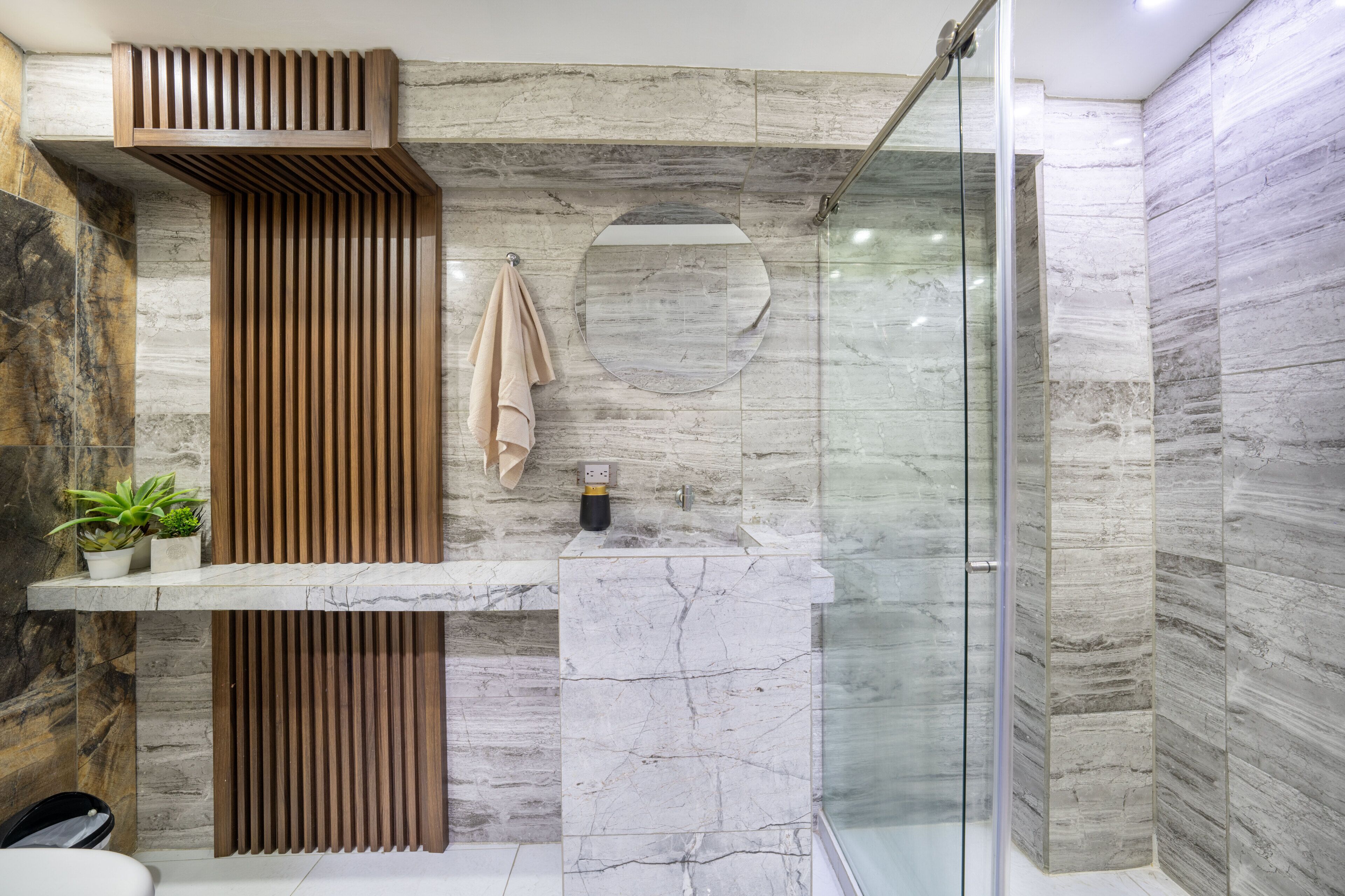 City Apartment | Bathroom