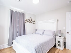 2 habitaciones, escritorio, wifi gratis y ropa de cama 