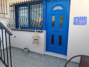 Exterior detail - Comfortable Accommodation Near the Airport (Παστίδα)