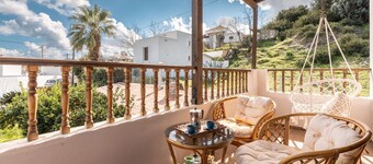 Traditional Thea Home, Rhodes