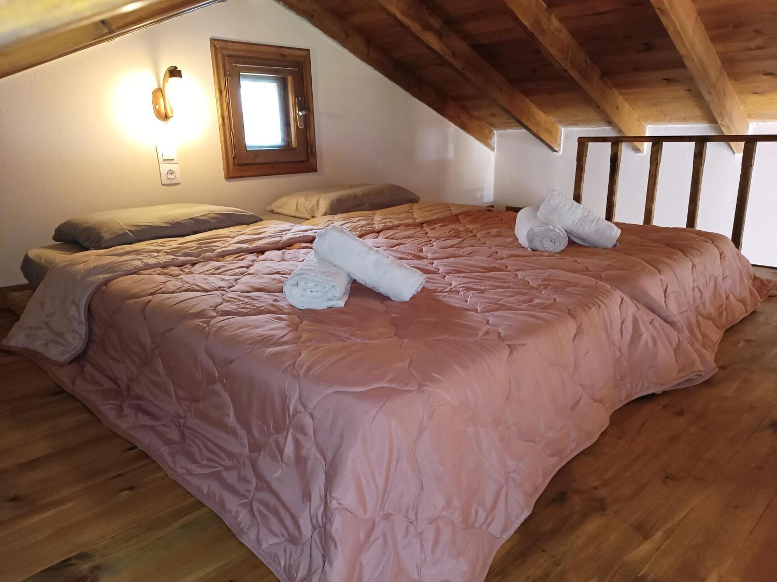 Strykejern/-brett, wi-fi og sengetøy