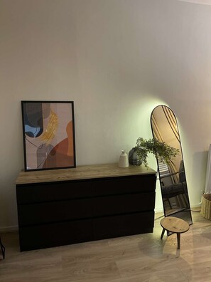 Interior - London Bliss Retreat (London)