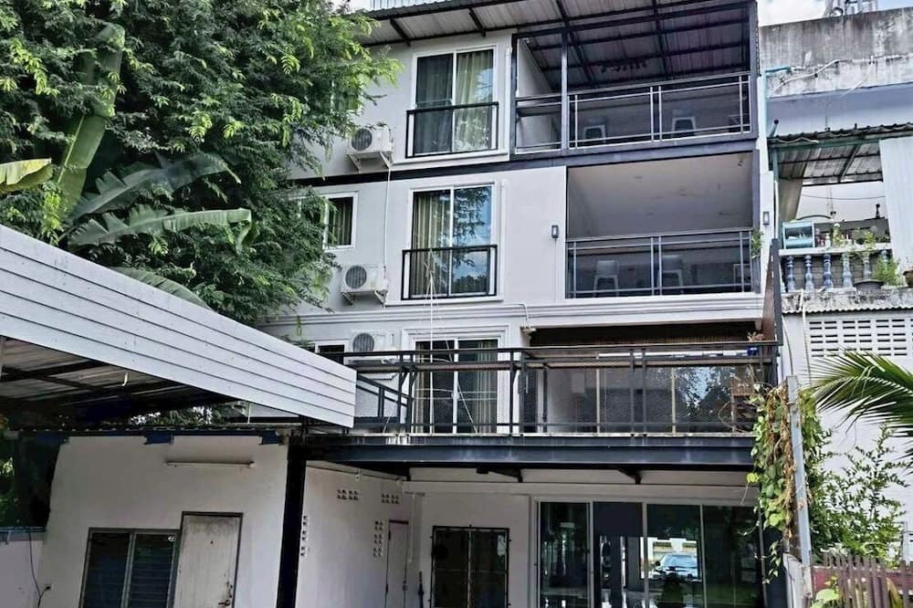 The Northern Grace Ping Riverside Hostel