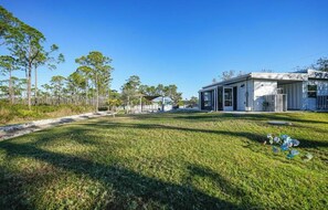 Exterior - Cozy Tiny Home Studio - Myakka Forest (Port Charlotte)