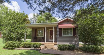Magnolia Cottage ~ Rockhaven