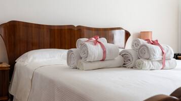 Bureau, Wi-Fi, draps fournis