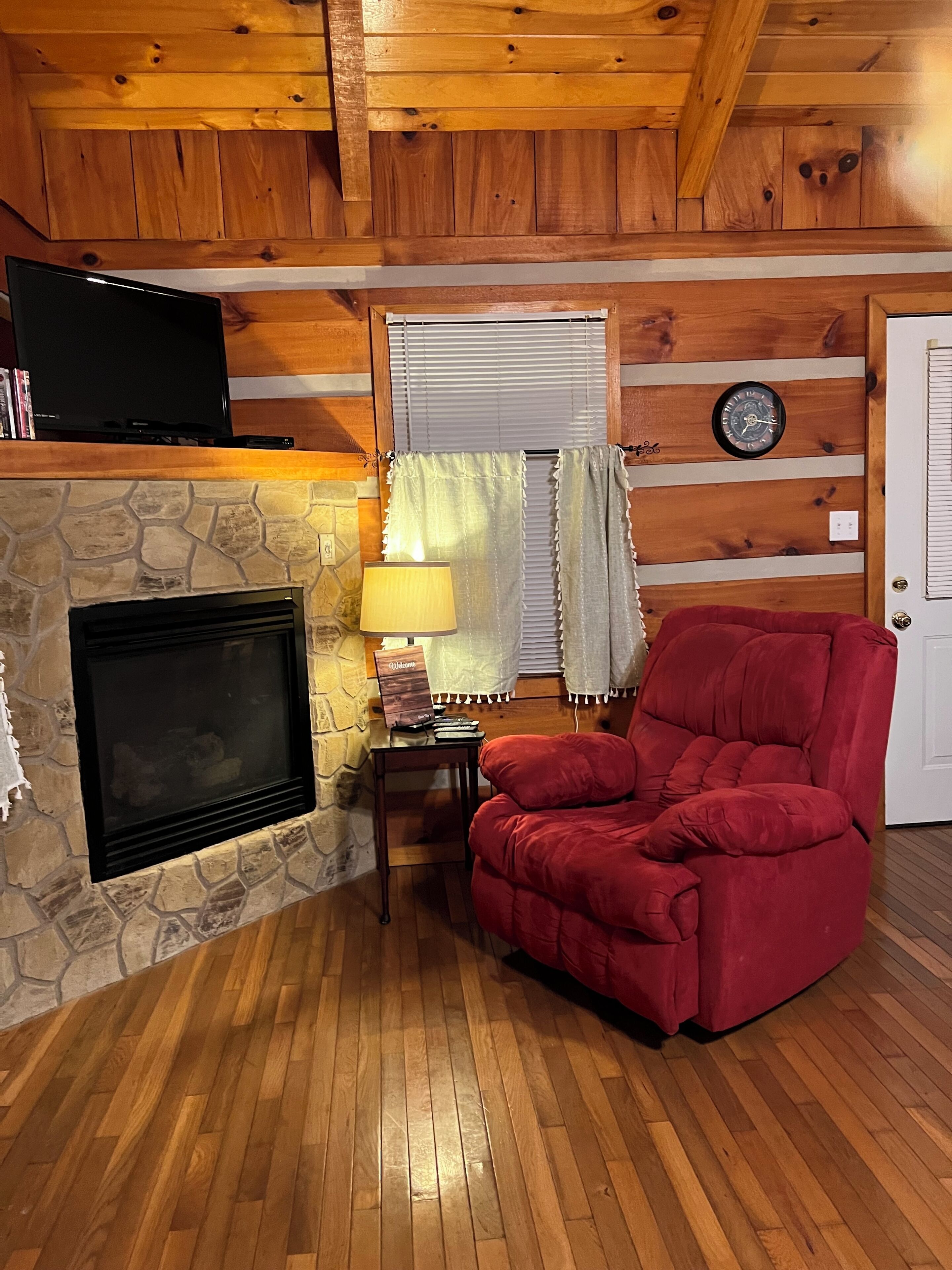 TV, fireplace, DVD player