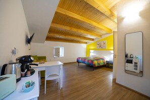 Bureau, Wi-Fi, draps fournis