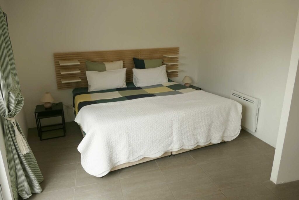 WiFi、ベッド  シーツ