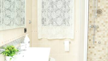 Departamento familiar, balcón, vista a la playa | Baño