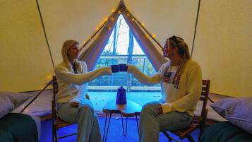 1 bedroom, desk, free WiFi, bed sheets