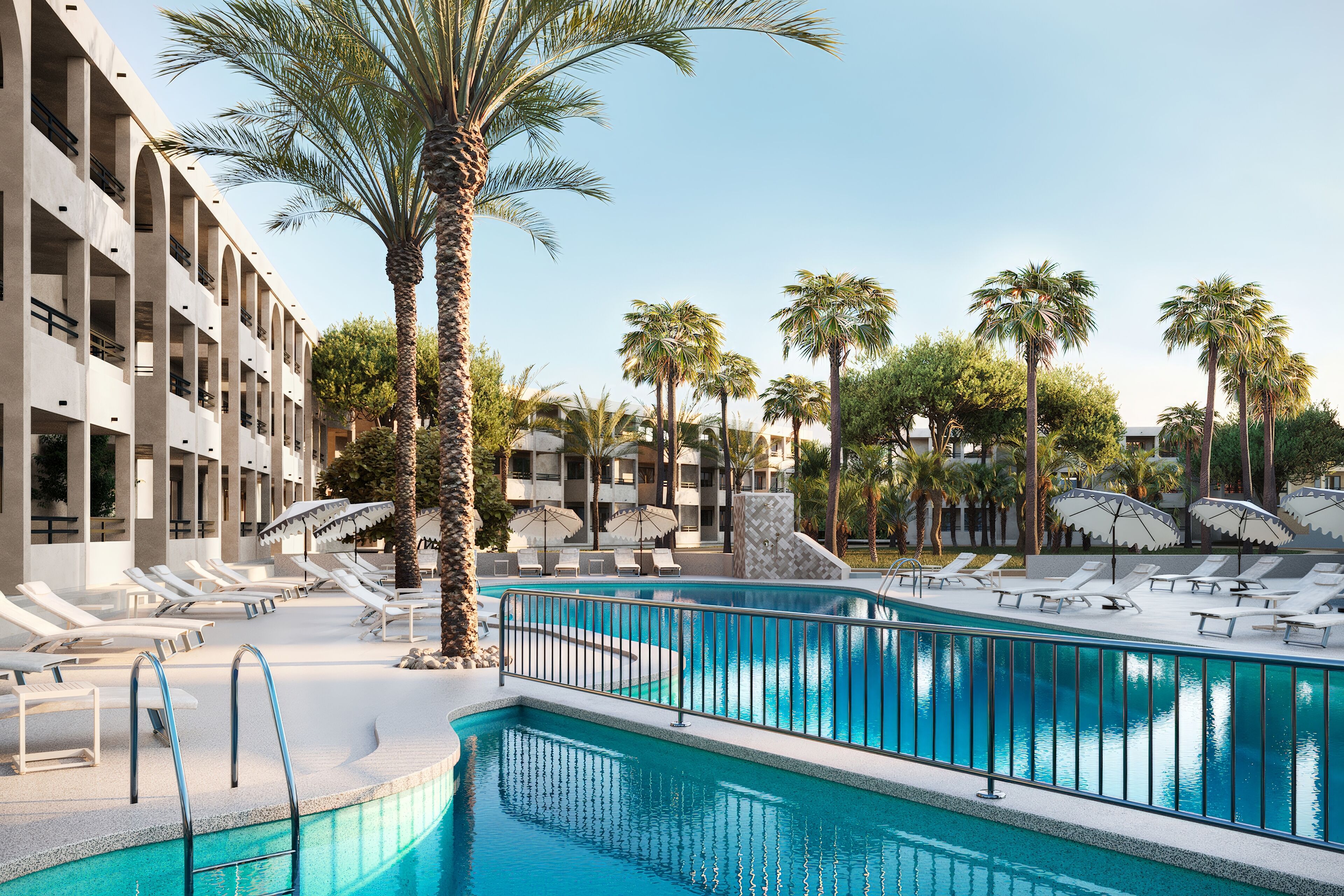 حمّام سباحة خارجي