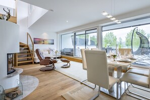 Dining - Luxury Apartment Silvia, Lake view & Terrace (Zell am See)