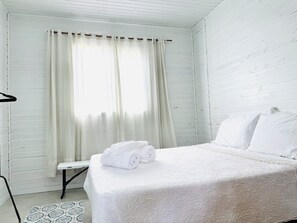 2 bedrooms, free WiFi, bed sheets - Cozy little house (Florianópolis)