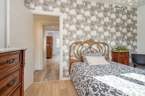 3 Schlafzimmer, Bügeleisen/Bügelbrett, WLAN, Bettwäsche